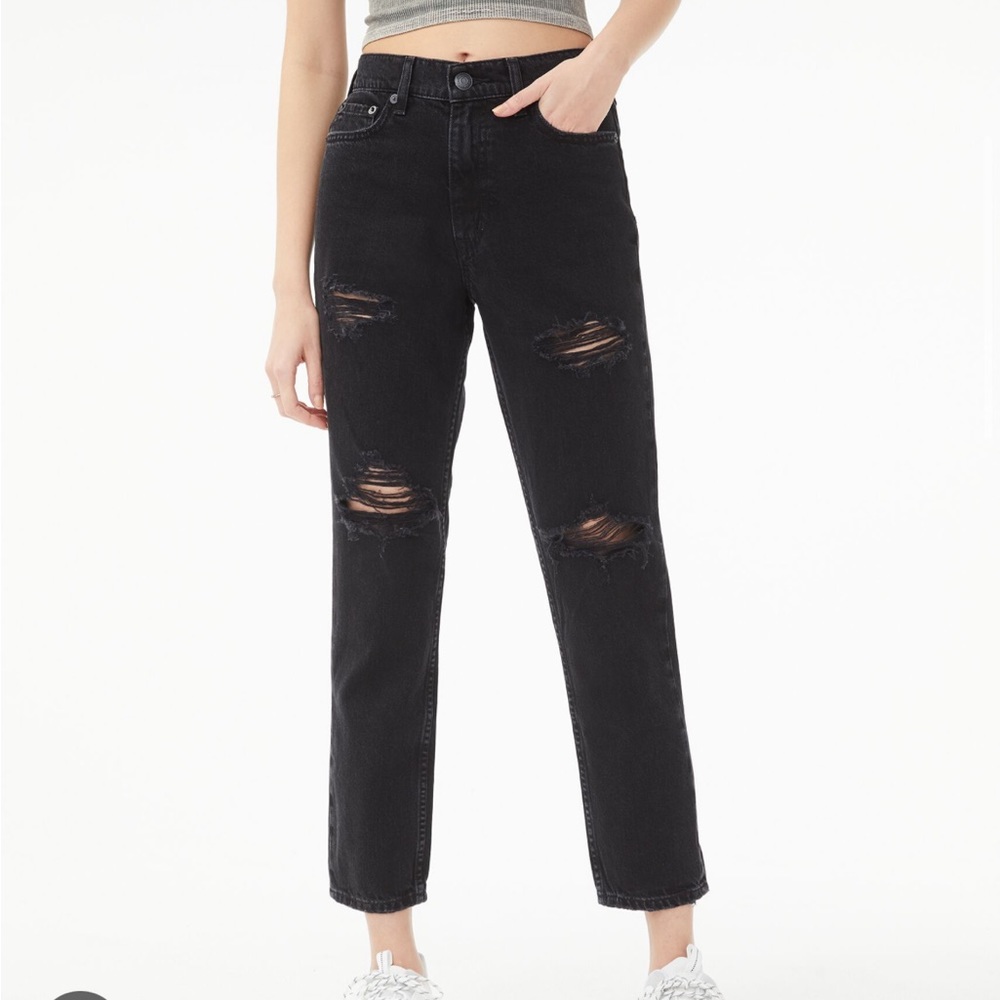 Aeropostale Mom Jeans size 4 regular